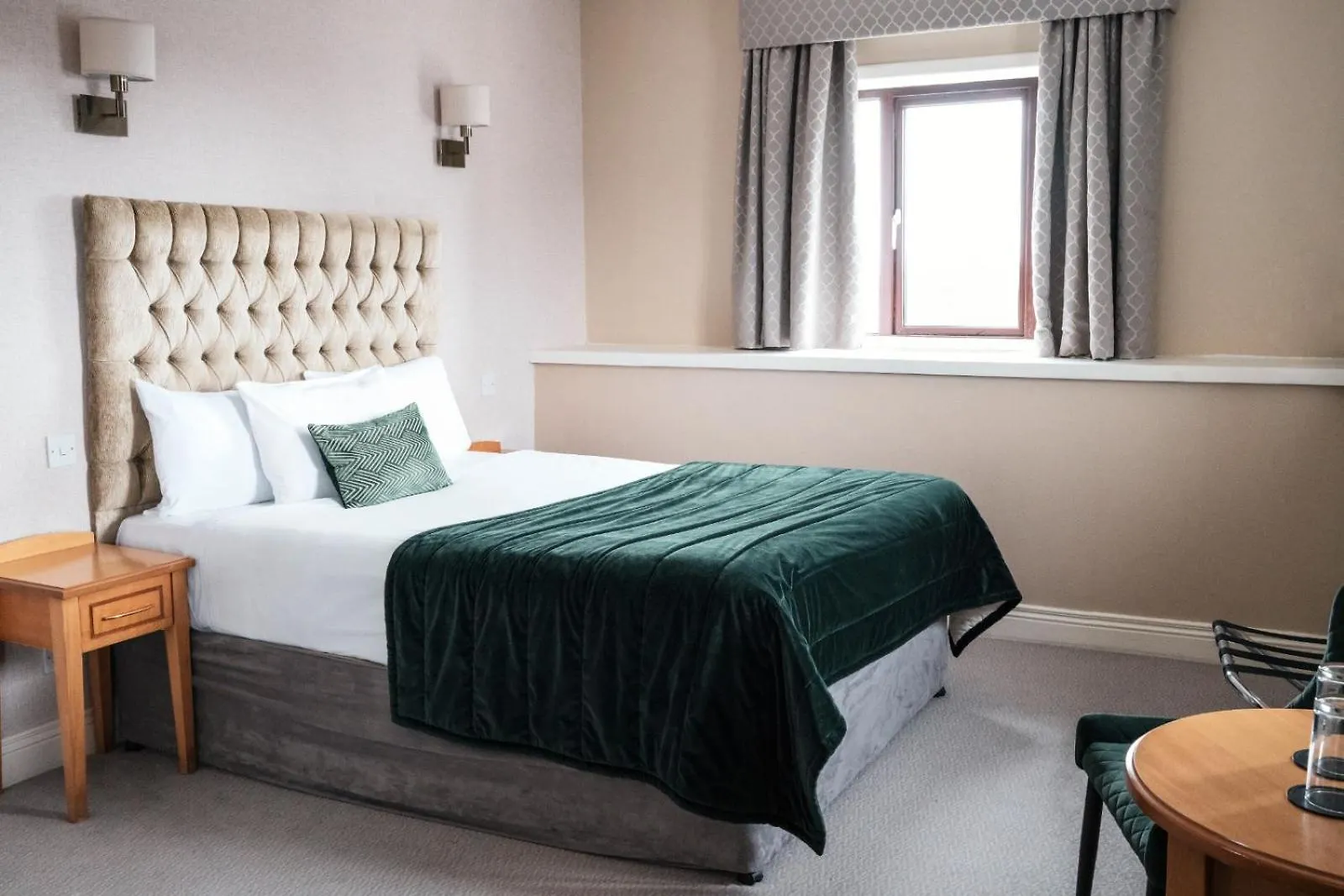 Western Hotel Galway 4*,